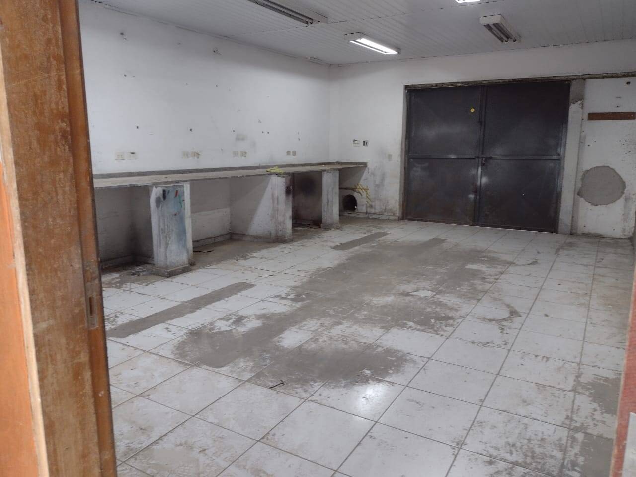 Depósito-Galpão-Armazém para alugar, 400m² - Foto 2