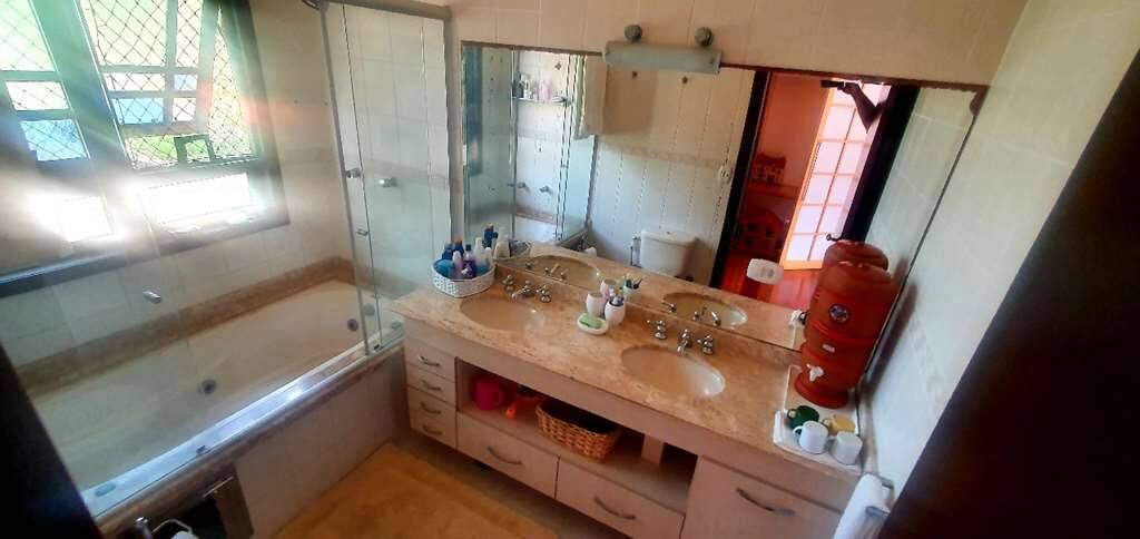 Casa à venda com 4 quartos, 213m² - Foto 33