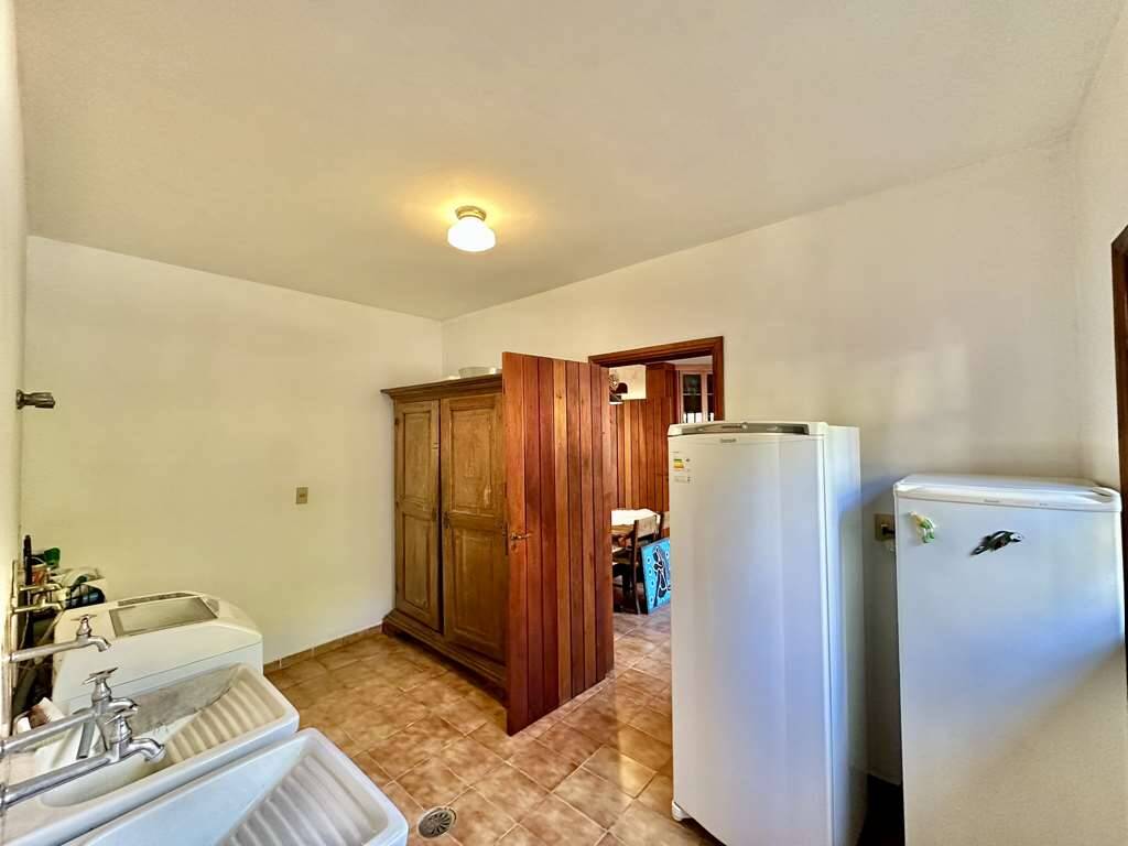 Casa à venda com 5 quartos, 368m² - Foto 12