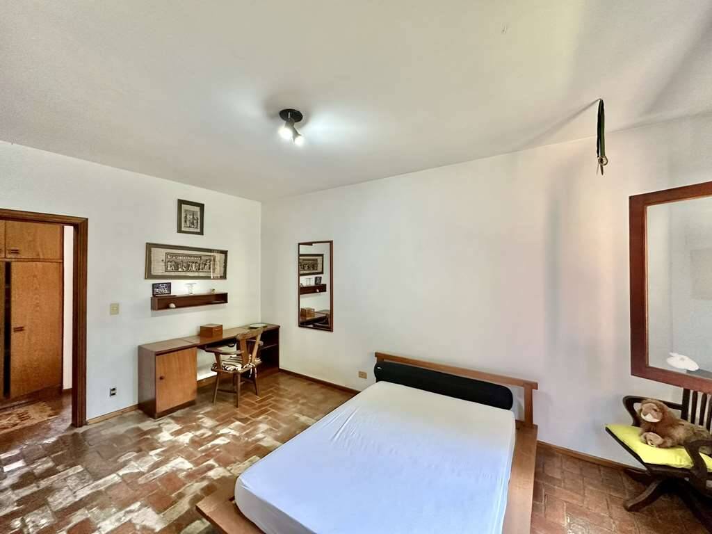 Casa à venda com 5 quartos, 368m² - Foto 16