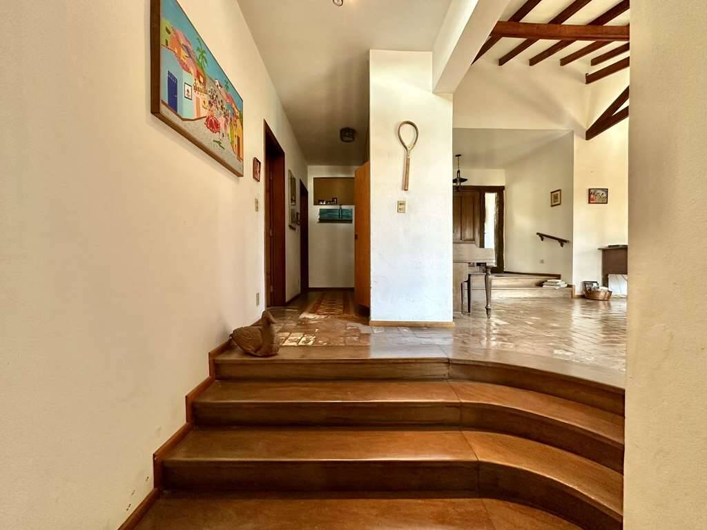 Casa à venda com 5 quartos, 368m² - Foto 31