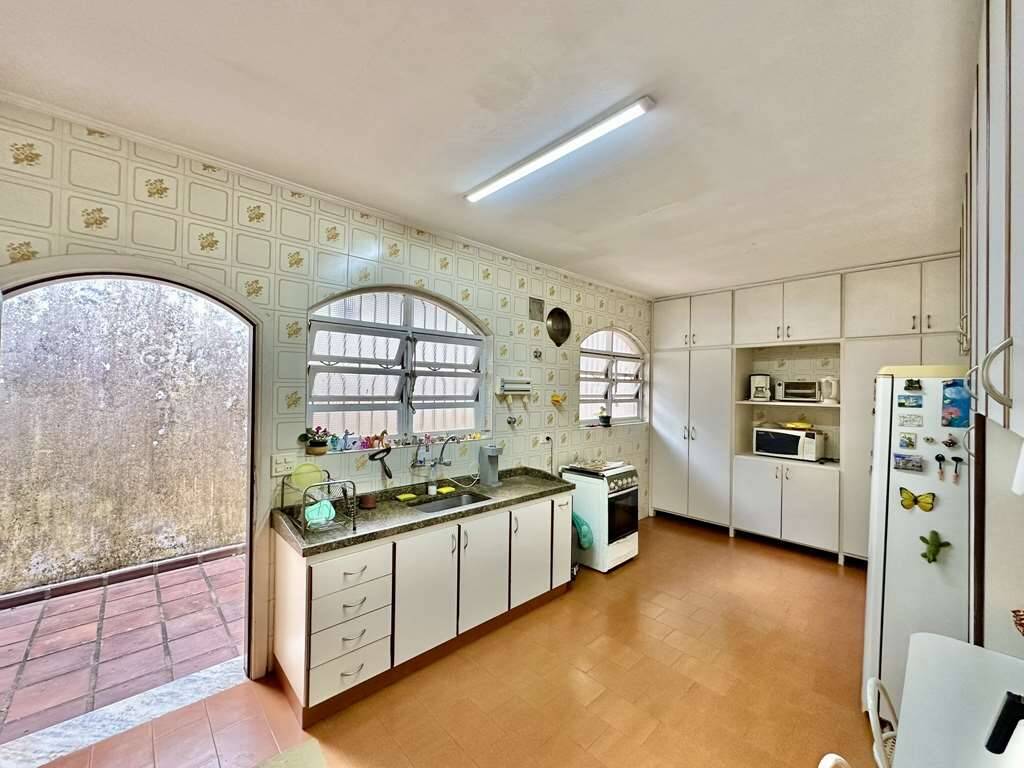 Casa, 3 quartos, 233 m² - Foto 36