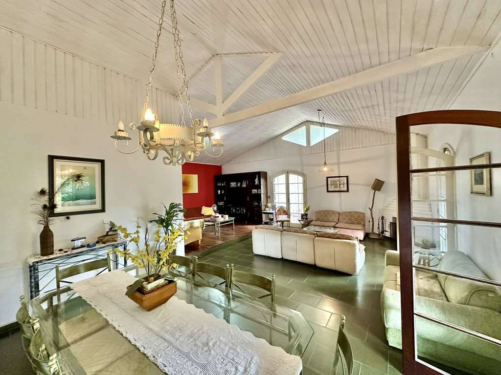 Casa, 3 quartos, 233 m² - Foto 44