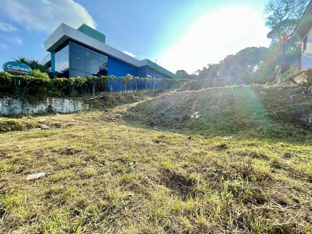 Terreno à venda e aluguel - Foto 9