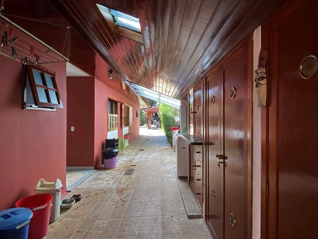 Casa, 3 quartos, 285 m² - Foto 31