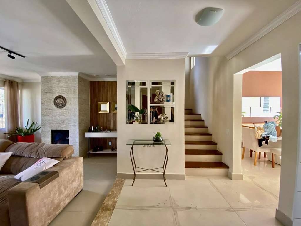 Casa de Condomínio à venda com 4 quartos, 312m² - Foto 9