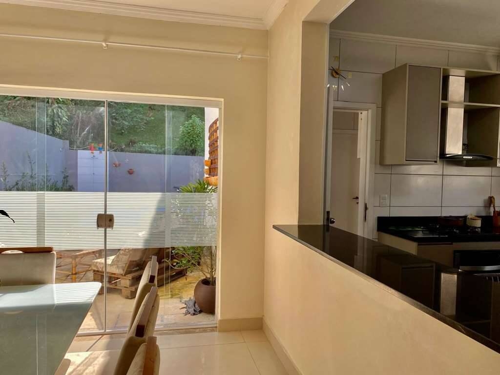 Casa de Condomínio à venda com 4 quartos, 312m² - Foto 28