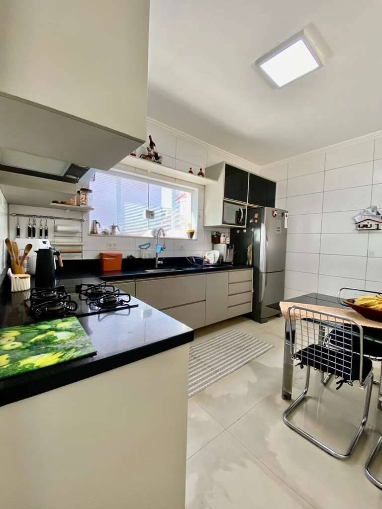 Casa de Condomínio à venda com 4 quartos, 312m² - Foto 24