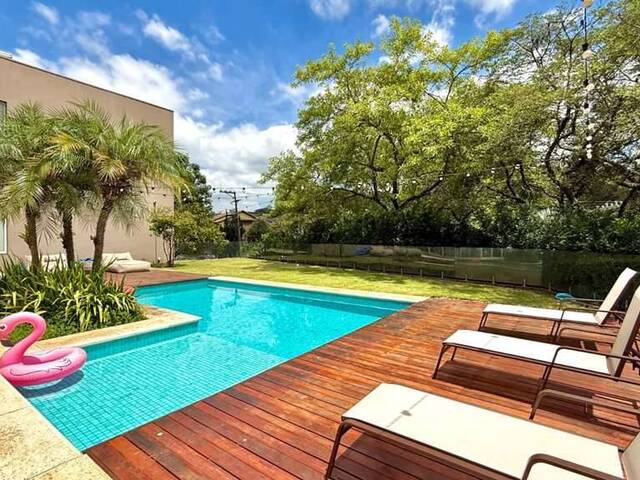 #F128 - Casa para Venda em Cotia - SP