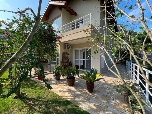 #F133 - Casa para Venda em Jandira - SP